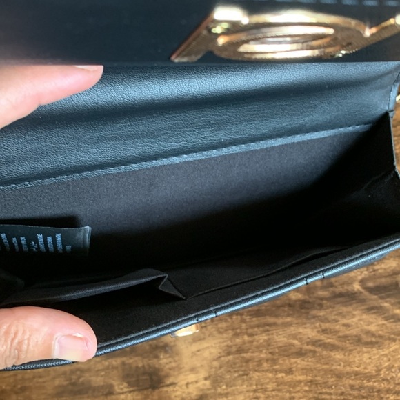 BEBE BLACK QUILTED CROSSBODY BAG - Picture 3 of 9